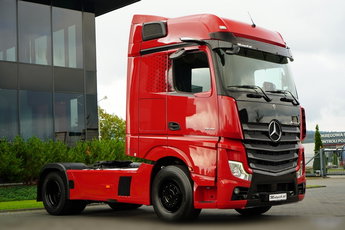 Mercedes Actros
