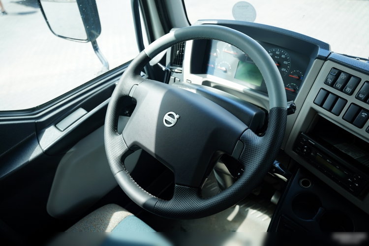 Volvo FL 280 / 4x2 / SKRZYNIOWY - 7.2 M / HDS HYVA CRANE HB 150- 10 M / MAX UDŹWIG 5 200 KG / ROTATOR / PILOT / KAMERA / EURO 6 zdjęcie 32