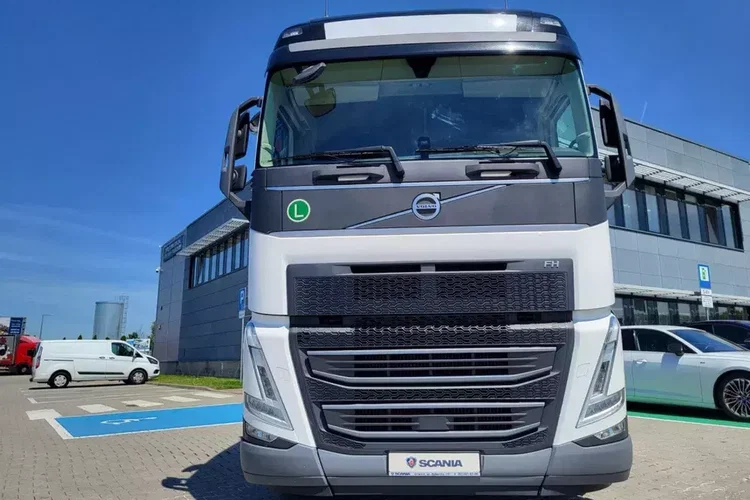 Volvo FH 4X2 460 Globetrotter XL zdjęcie 2