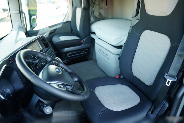 Ford F-MAX 500 / KLIMATYZACJA POSTOJOWA / EURO 6 zdjęcie 25