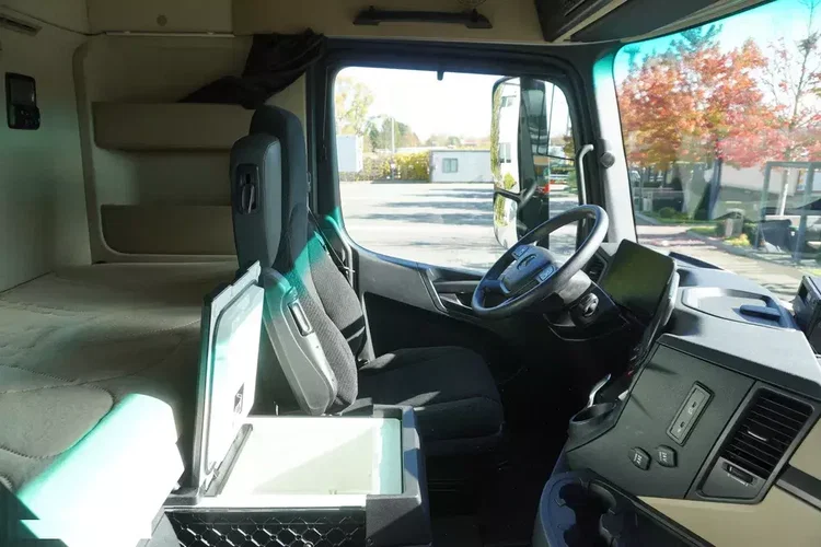 Mercedes Actros 2548 MP5 6x2 / Chłodnia Schmitz 19 EPAL / 2023_239575 zdjęcie 28