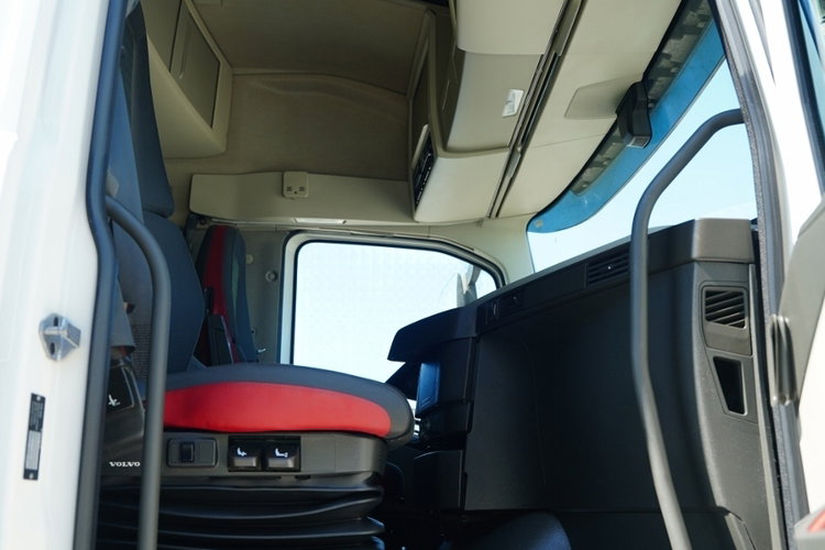 Volvo FH 500 / I- SAVE / I-SHIFT / SPROWADZONY / EURO 6 zdjęcie 38
