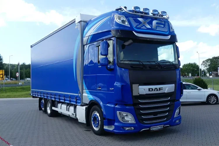 DAF XF 106.530 6x2 / FIRANKA 7.70m / EURO 6 / KLIMATYZACJA POSTOJOWA / zdjęcie 8