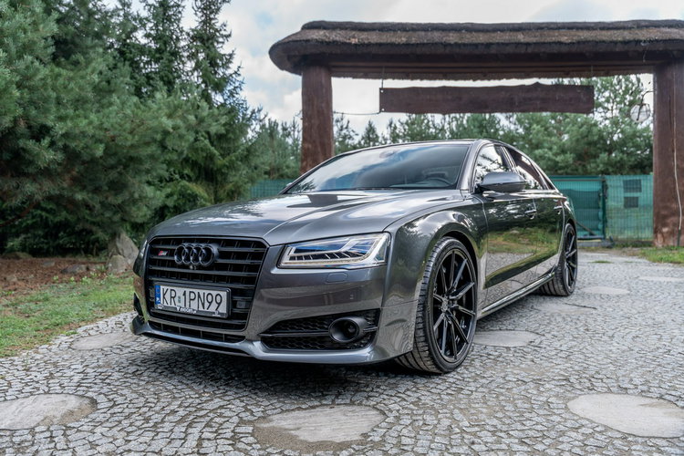 Audi S8 Plus / 4.0 TFSI 605KM / Concaver / Panorama / Masaże / Ceramika / FV zdjęcie 12
