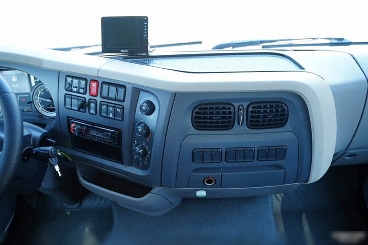 DAF LF 250 / 4X2 / SKRZYNIOWY - 7.3 + HDS HYVA HB 150X -E3 / STEROWANIE RADIOWE / ROTATOR / MAX UDŹWIG: 5200 KG / EURO 6 zdjęcie 43