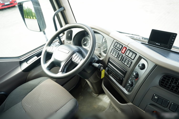 DAF LF 250 / 4X2 / SKRZYNIOWY - 7.3 + HDS HYVA HB 150X -E3 / STEROWANIE RADIOWE / ROTATOR / MAX UDŹWIG: 5200 KG / EURO 6 zdjęcie 39
