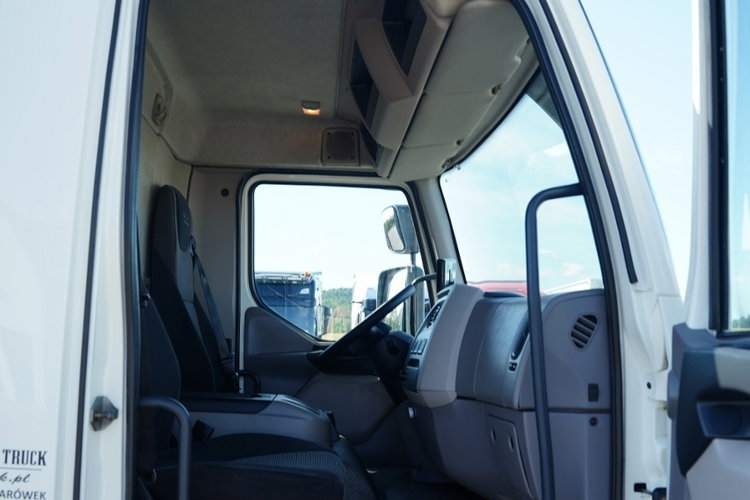 DAF LF 250 / 4X2 / SKRZYNIOWY - 7.3 + HDS HYVA HB 150X -E3 / STEROWANIE RADIOWE / ROTATOR / MAX UDŹWIG: 5200 KG / EURO 6 zdjęcie 46