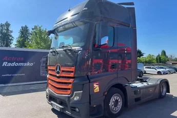 Mercedes Actros