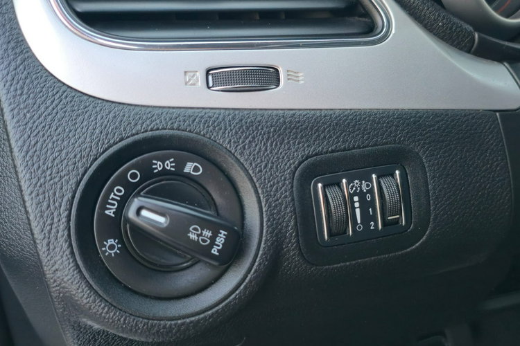 Freemont FIAT FREEMONT – Diesel 2.0 170KM 7 Miejsc, Nawigacja, Kamera, Keyless zdjęcie 28