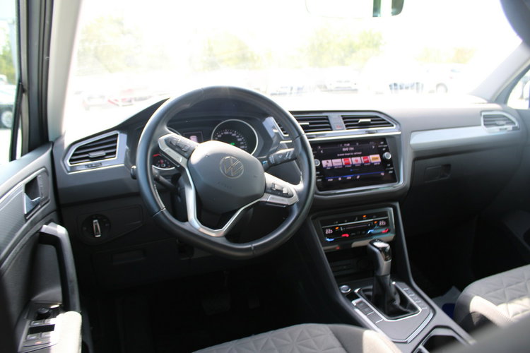Volkswagen Tiguan LIFE DSG Salon Polska netto75528 PLN Gwarancja Kamera zdjęcie 16