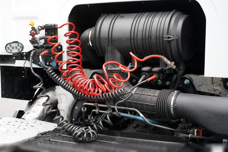 Ford F-MAX 500 / KLIMA POSTOJOWA / BOGATE WYPOSAŻENIE / EURO 6 zdjęcie 16