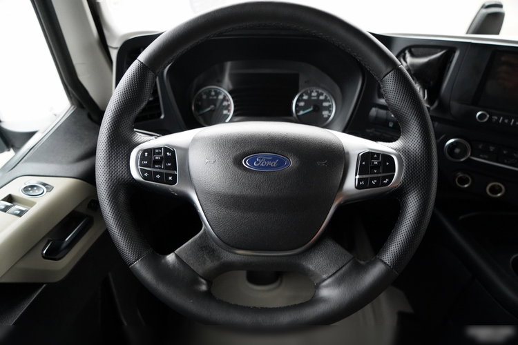 Ford F-MAX 500 / KLIMA POSTOJOWA / BOGATE WYPOSAŻENIE / EURO 6 zdjęcie 25