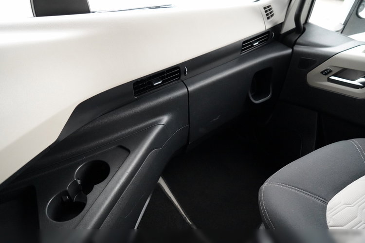 Ford F-MAX 500 / KLIMA POSTOJOWA / BOGATE WYPOSAŻENIE / EURO 6 zdjęcie 29