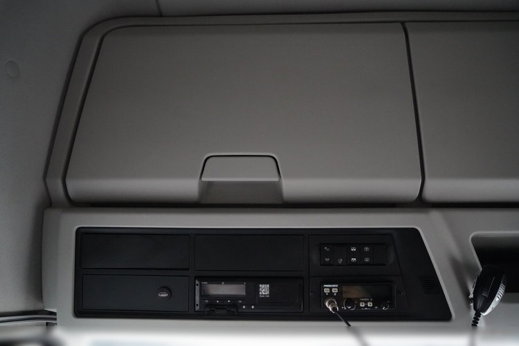 Ford F-MAX 500 / KLIMA POSTOJOWA / BOGATE WYPOSAŻENIE / EURO 6 zdjęcie 30