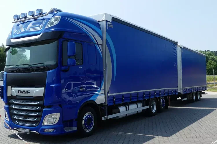 DAF XF 106.530 / EURO 6 / ZESTAW PRZEJAZDOWY / TANDEM / zdjęcie 12