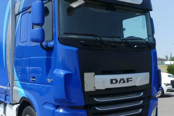 DAF XF 106.530 / EURO 6 / ZESTAW PRZEJAZDOWY / TANDEM / zdjęcie 2
