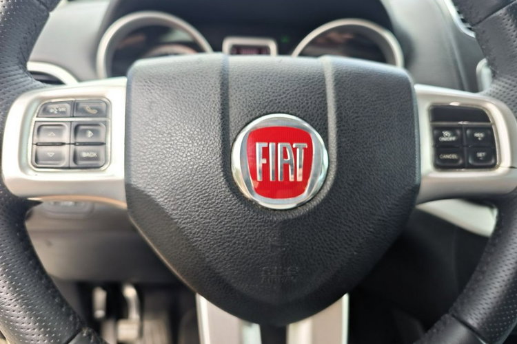 Fiat Freemont Navi Kamera 7 osób 4 x 4 A U T O M A T zdjęcie 15