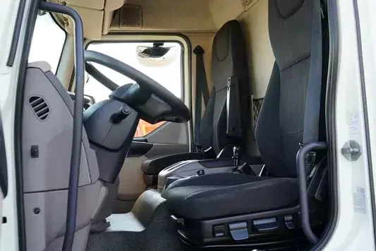 DAF / LF / 260 / ACC / EURO 6 / KONTENER + WINDA / 18 PALET / ŁAD. 8 585 KG, zdjęcie 38