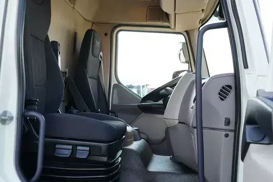 DAF / LF / 260 / ACC / EURO 6 / KONTENER + WINDA / 18 PALET / ŁAD. 8 585 KG, zdjęcie 39