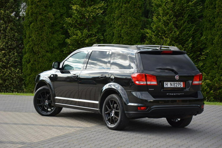 Fiat Freemont Black Code Alpine AWD 7-Foteli Navi Keyless go Skóry Alu19" zdjęcie 11