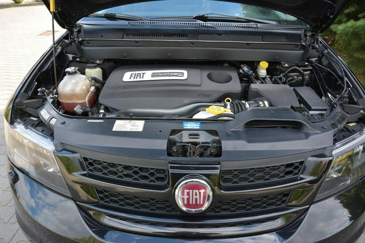 Fiat Freemont Black Code Alpine AWD 7-Foteli Navi Keyless go Skóry Alu19" zdjęcie 28