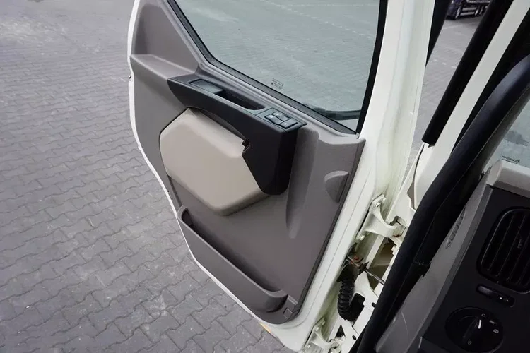 DAF / LF / 290 / E 6 / FIRANKA + WINDA / ŁAD. 9 970 KG / 19 PALET zdjęcie 31