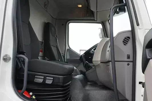 DAF / LF / 290 / E 6 / FIRANKA + WINDA / ŁAD. 9 970 KG / 19 PALET zdjęcie 39