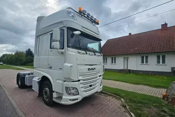 DAF XF 106