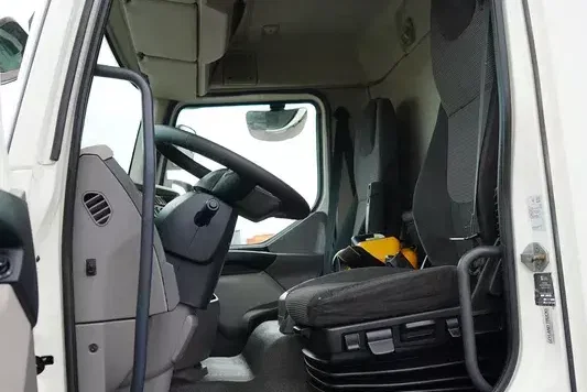 DAF / LF / 250 / SKRZYNIOWY + HDS / HYVA HB-150 / PILOT / ROTATOR zdjęcie 38