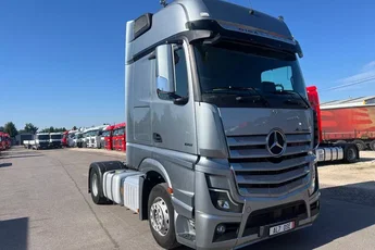 Mercedes Actros