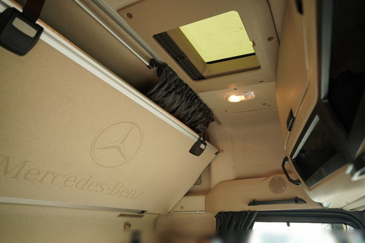 Mercedes ACTROS 18 53 / BIG SPACE / RETARDER / BOGATE WYPOSAŻENIE / HYDRAULIKA zdjęcie 33