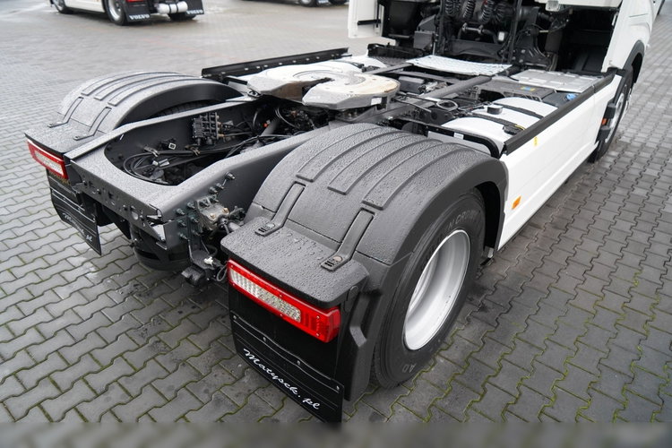 Volvo FH 500 / XXL / RETARDER / CAŁY NA PODUSZKACH / KLIMA POSTOJOWA / BOGATE WYPOSAŻENIE / PO ZŁOTYM KONTRAKCIE SERWISOWYM / zdjęcie 15