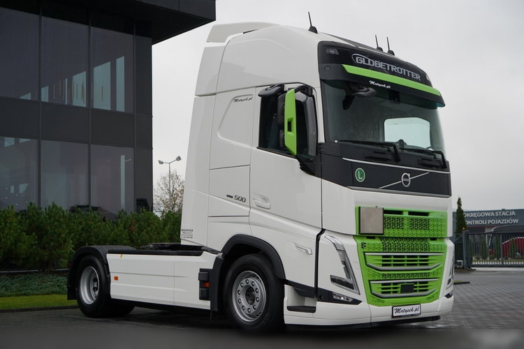 Volvo FH 500 / XXL / RETARDER / CAŁY NA PODUSZKACH / KLIMA POSTOJOWA / BOGATE WYPOSAŻENIE / PO ZŁOTYM KONTRAKCIE SERWISOWYM / zdjęcie 1