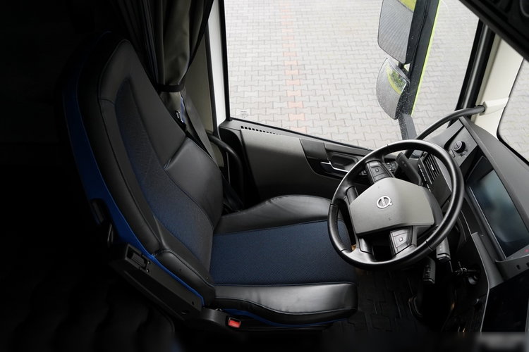 Volvo FH 500 / XXL / RETARDER / CAŁY NA PODUSZKACH / KLIMA POSTOJOWA / BOGATE WYPOSAŻENIE / PO ZŁOTYM KONTRAKCIE SERWISOWYM / zdjęcie 27