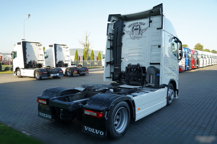 Volvo FH 460 / LOW DECK / MEGA / KLIMA POSTOJOWA / I-SAVE / TV / I-SHIFT / EURO 6 zdjęcie 8