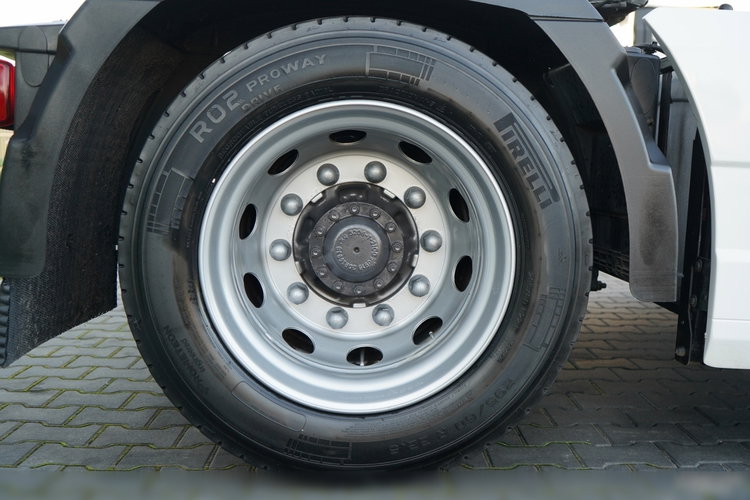 Volvo FH 460 / LOW DECK / MEGA / KLIMA POSTOJOWA / I-SAVE / TV / I-SHIFT / EURO 6 zdjęcie 21