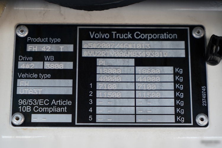 Volvo FH 460 / LOW DECK / MEGA / KLIMA POSTOJOWA / I-SAVE / TV / I-SHIFT / EURO 6 zdjęcie 34