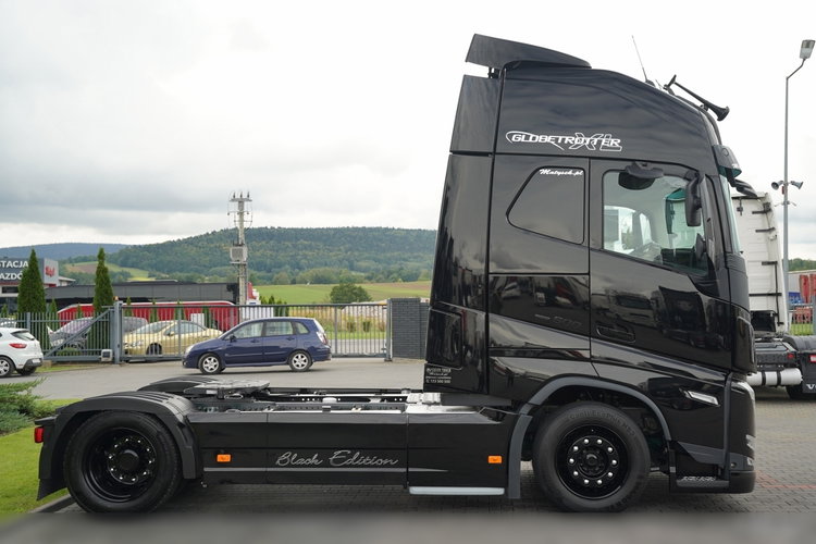 Volvo FH 500 / XXL / RETARDER / LOWDECK / MEGA  / BOGATE WYPOSAŻENIE / PO KONTRAKCIE SERWISOWYM / zdjęcie 9