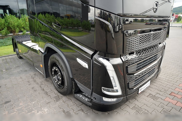 Volvo FH 500 / XXL / RETARDER / LOWDECK / MEGA  / BOGATE WYPOSAŻENIE / PO KONTRAKCIE SERWISOWYM / zdjęcie 10