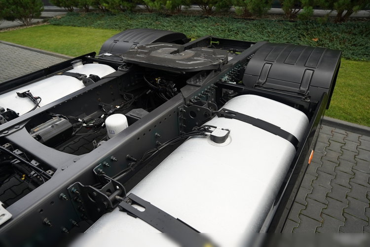 Volvo FH 500 / XXL / RETARDER / LOWDECK / MEGA  / BOGATE WYPOSAŻENIE / PO KONTRAKCIE SERWISOWYM / zdjęcie 12