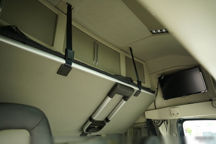 Volvo FH 500 / XXL / RETARDER / LOWDECK / MEGA  / BOGATE WYPOSAŻENIE / PO KONTRAKCIE SERWISOWYM / zdjęcie 36