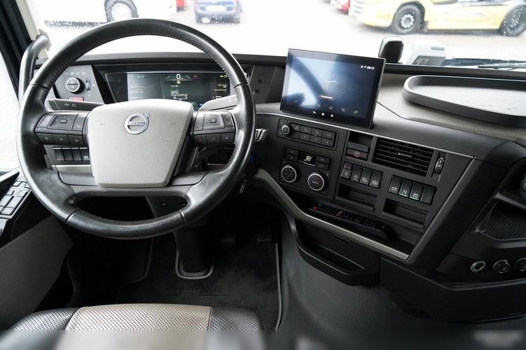 Volvo FH 500 / XXL / RETARDER / LOWDECK / MEGA / BOGATE WYPOSAŻENIE / PO KONTRAKCIE SERWISOWYM / zdjęcie 29
