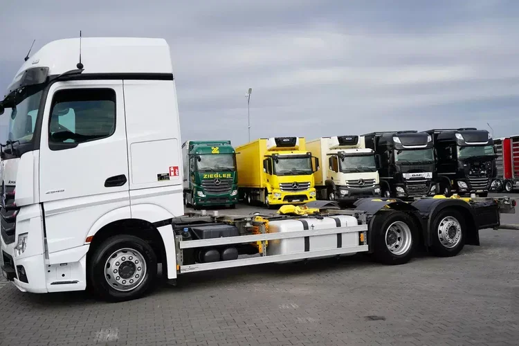 Mercedes ACTROS / 2545 / ACC / E 6 / MP 5 / BDF MULTI / 7.15 , 7.45 , 7.82 M / RETARDER zdjęcie 16