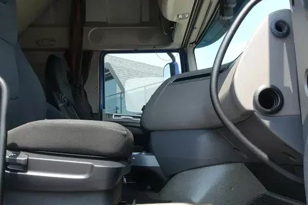 DAF XF 106.530 / EURO 6 / ZESTAW PRZEJAZDOWY / TANDEM / zdjęcie 22