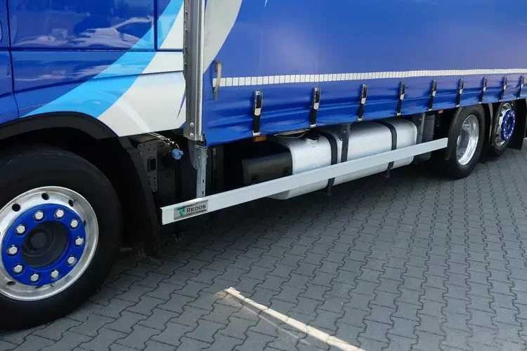 DAF XF 106.530 / EURO 6 / ZESTAW PRZEJAZDOWY / TANDEM / zdjęcie 4