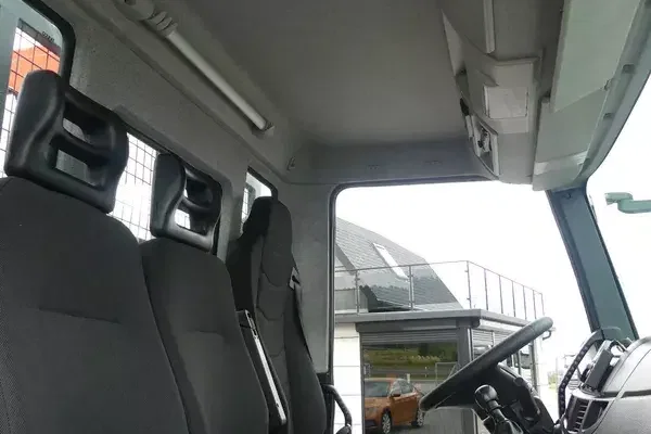 Iveco EUROCARGO 120-220 / HDS FASSI F110 + SKRZYNIA / MANUAL / zdjęcie 28