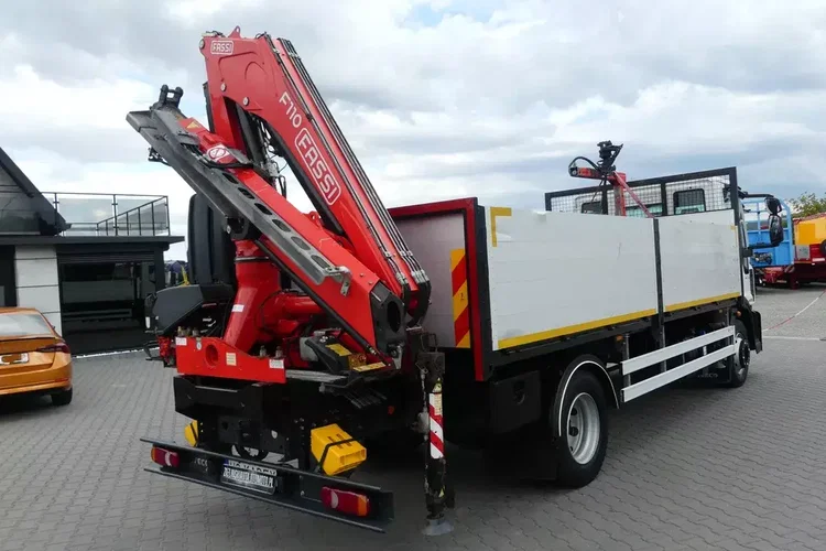 Iveco EUROCARGO 120-220 / HDS FASSI F110 + SKRZYNIA / MANUAL / zdjęcie 35