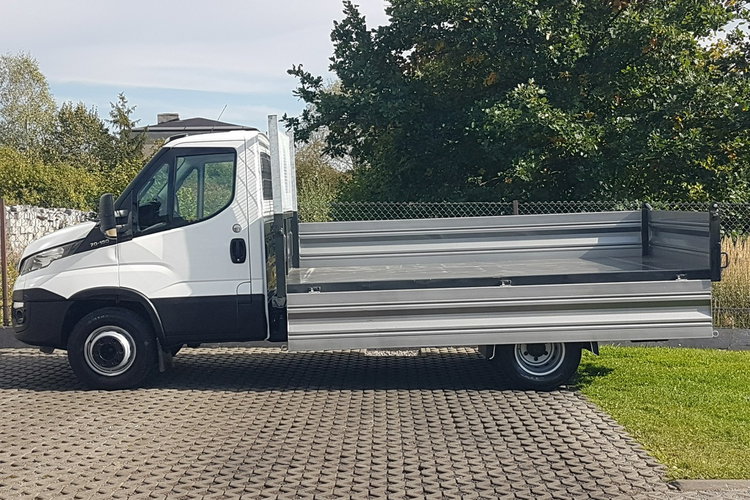 Iveco 70C18 WYWROTKA 3STRONNA KIPER 3.77x2.20 BLIŹNIAKI zdjęcie 11
