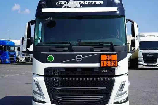 Volvo FM / 460 / E 6 / ACC / PEŁNY ADR / LEKKI / 6640 KG / HYDRAULIKA / PTO zdjęcie 7