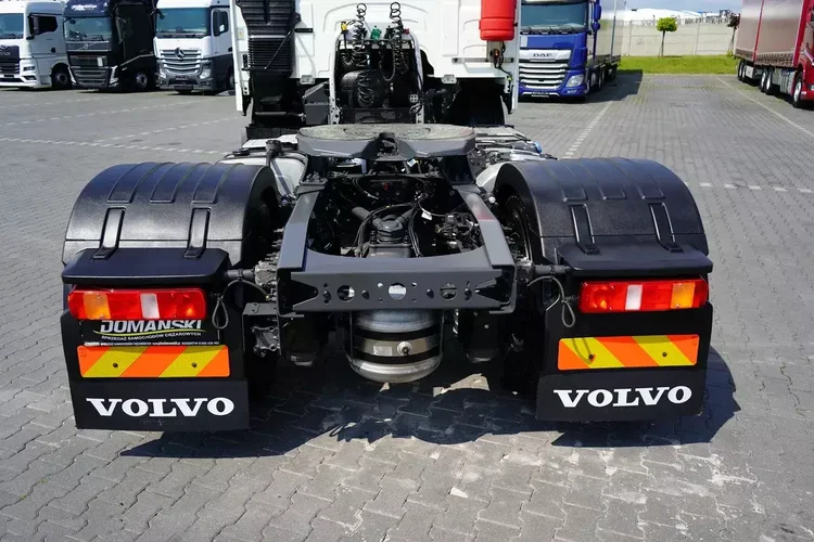 Volvo FM / 460 / E 6 / ACC / PEŁNY ADR / LEKKI / 6640 KG / HYDRAULIKA / PTO zdjęcie 8
